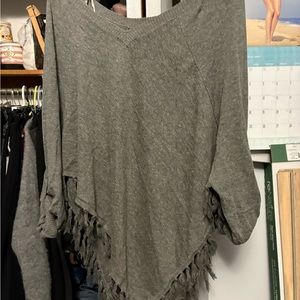VENUS Gray Poncho Sweater with Fringe